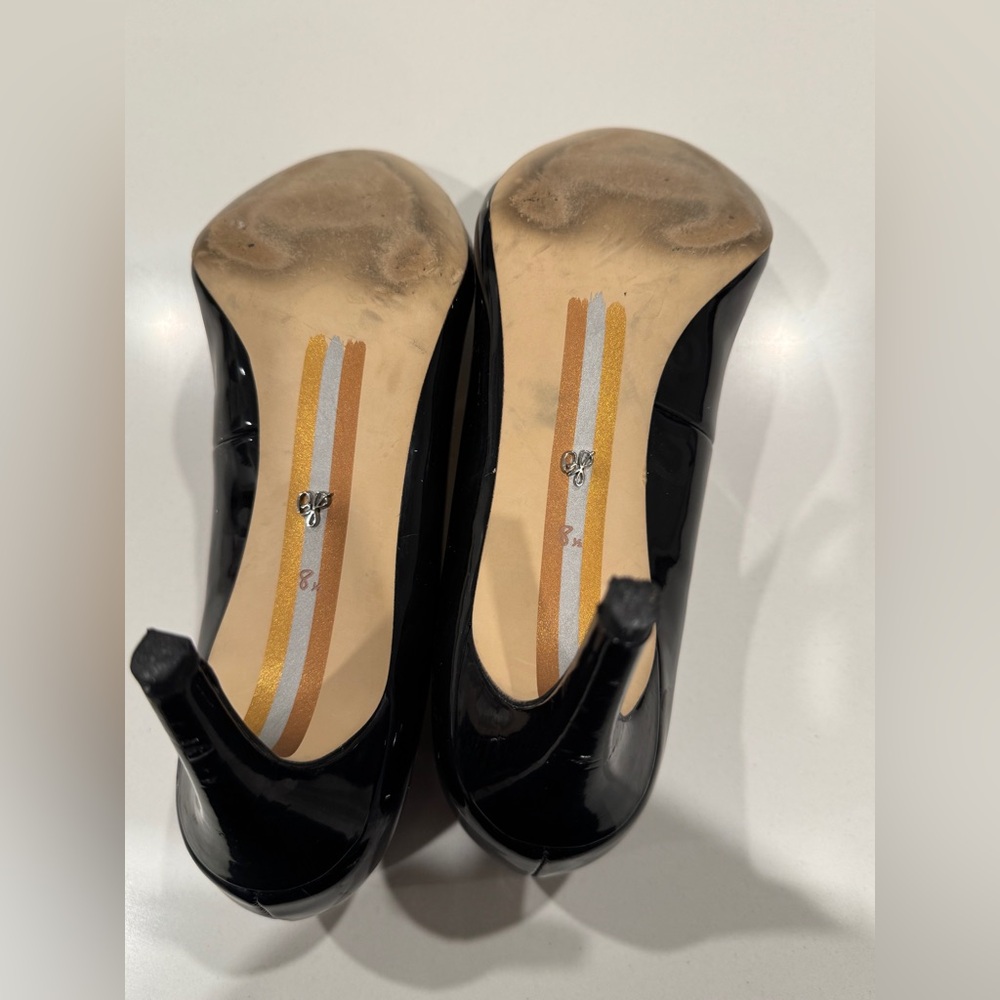 Sam Edelman Glossy Black Pumps - Picture 6 of 6